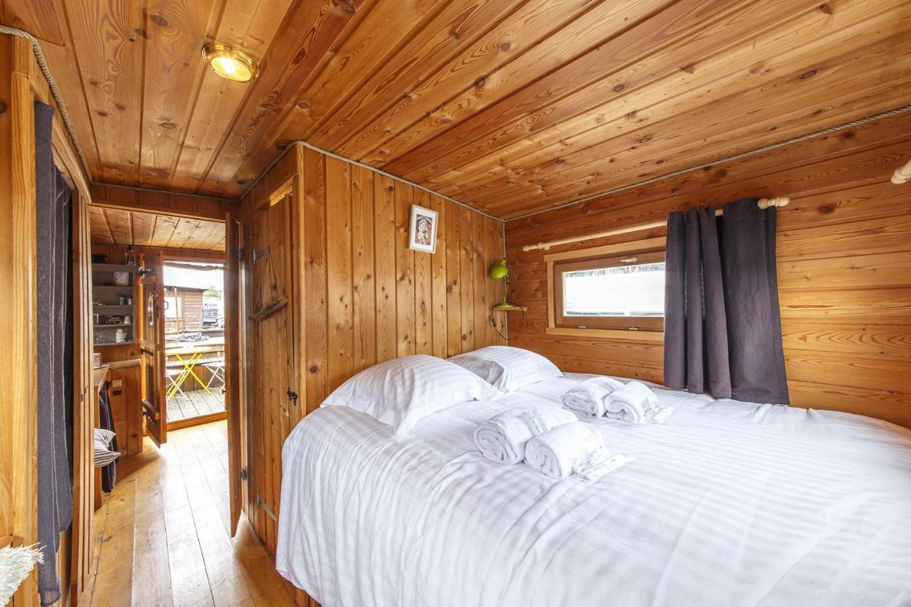 Logement Insolite La Toue Cabanee Centre Ville Angers Ngoại thất bức ảnh